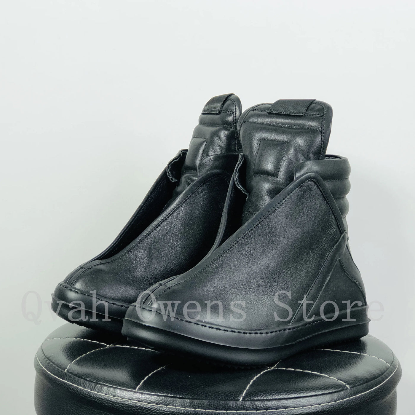 Women Men High Top Shoes Lace Up Zipper Casual Leather Sneakers Luxury Trainers Autumn Black Designer Shoes