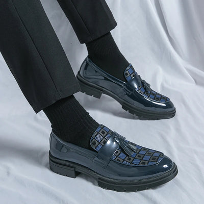 Fashion Brand Spring Tassel Patent Leather Glossy Men's Leather Shoes Business Dress Shoes New Comfortable Groom Wedding Shoes