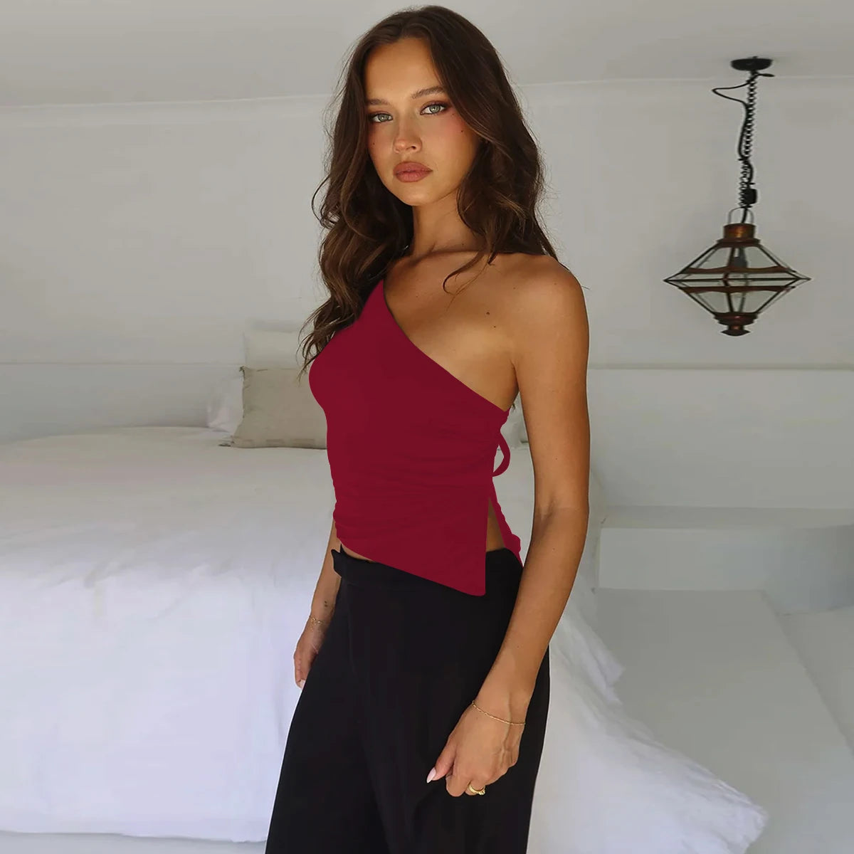 Women's Sexy Diagonal Shoulder Strap Sleeveless Backless Tight Top Seaside Nightclub Party 2024 New Model