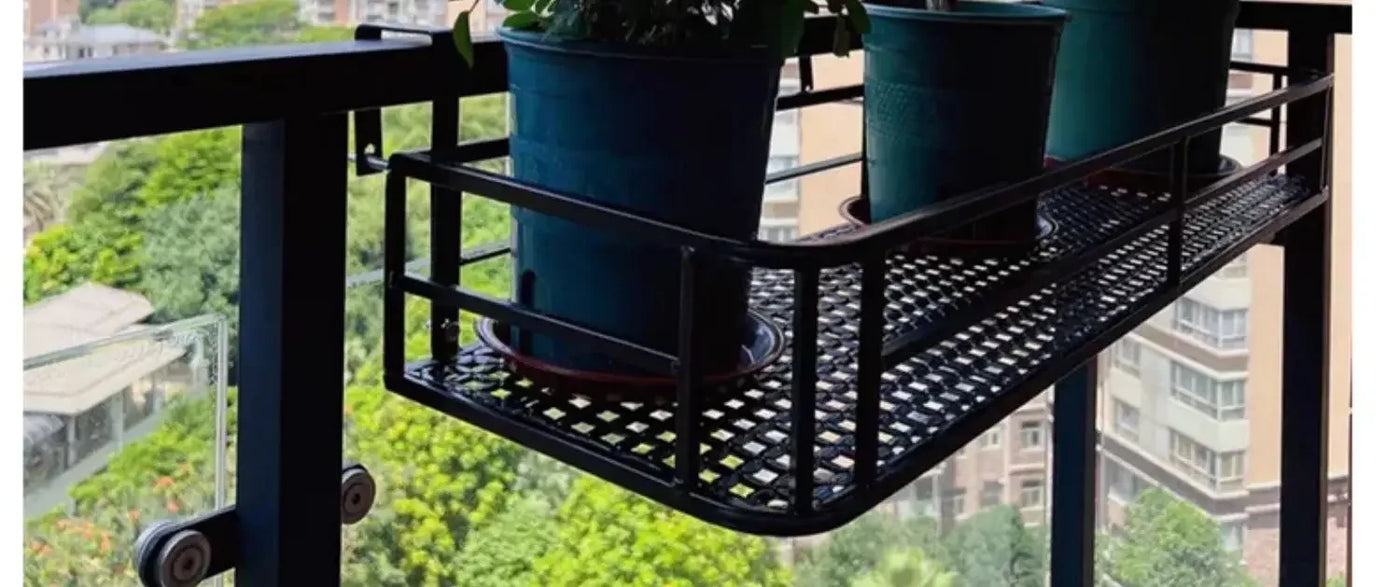 Elegant European-Style Flower Stand Expansive Iron Art Balcony Rail Organizer Decorative Hanging Pot Holder Urban Green Space
