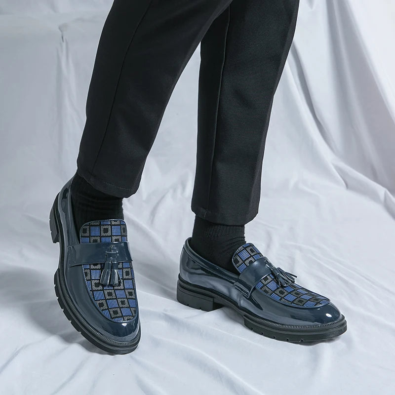 Fashion Brand Spring Tassel Patent Leather Glossy Men's Leather Shoes Business Dress Shoes New Comfortable Groom Wedding Shoes