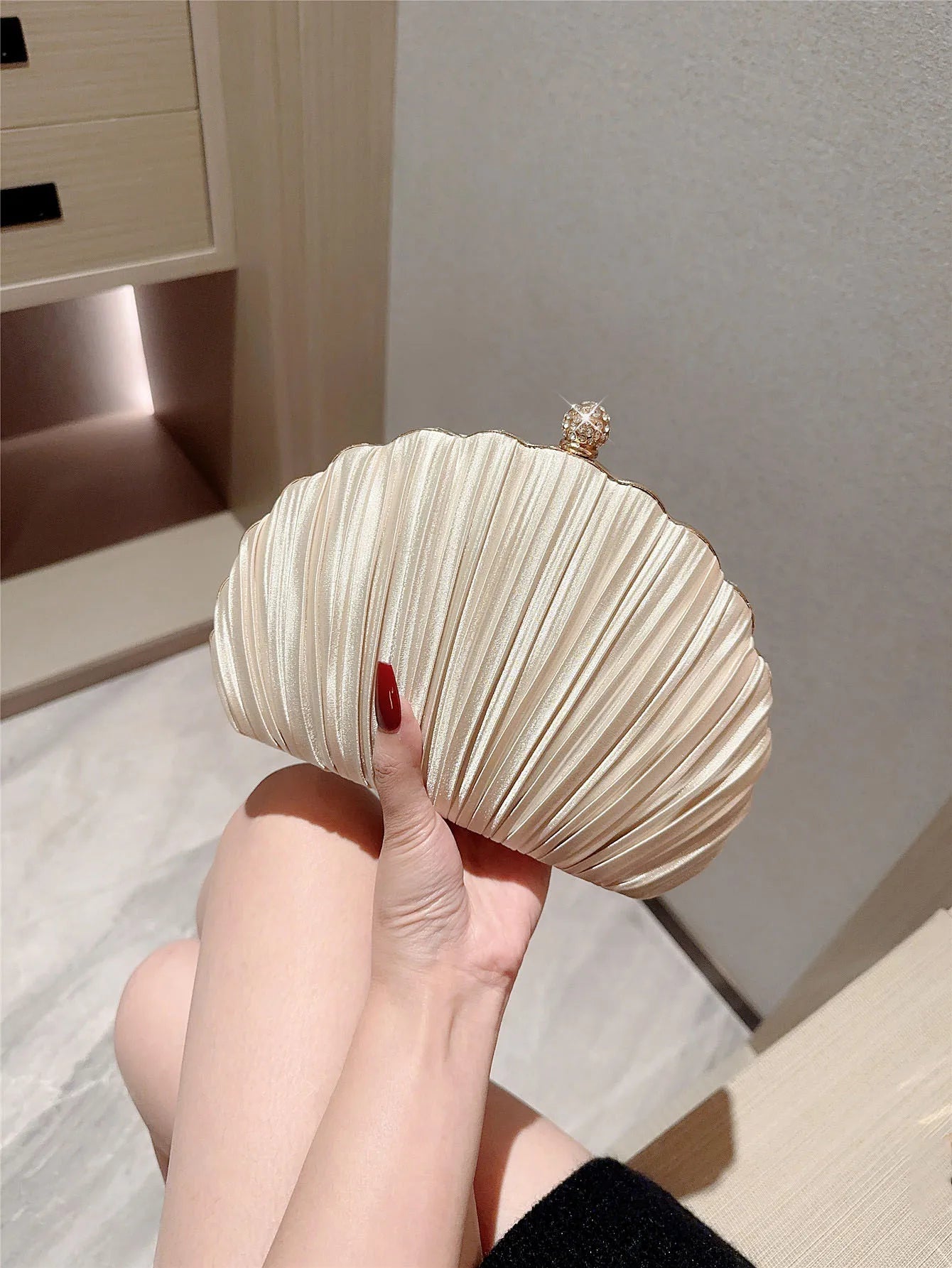 New Shell Evening Bag Cheongsam Diamond Clutch Bag Chain Bag Evening Dress Bag Pleated Bag Banquet Bag