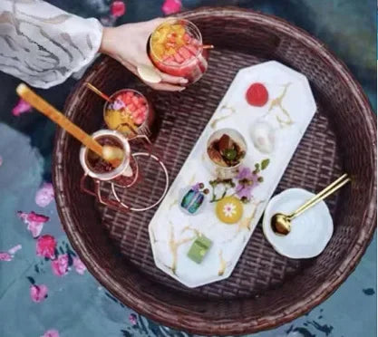 Net red floating tray round rattan woven heart-shaped basket Homestay Hotel Villa swimming pool dinner plate