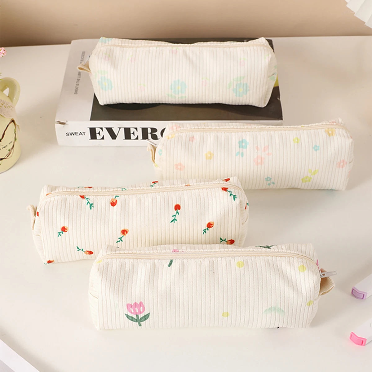 1 Pc Retro Floral Print Pencil Case, Office Desktop Finishing Storage Items Pencil Case, Small Fresh Stationery Storage Bag