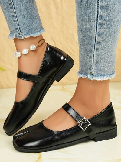 Women Flat Women's Square Toe Retro Single Shoes One Word Buckle Shallow Mouth Mary Jane Shoes Split Toe Shoes Sandals