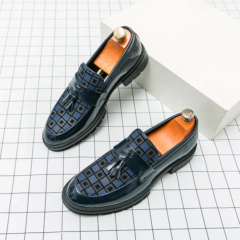 Fashion Brand Spring Tassel Patent Leather Glossy Men's Leather Shoes Business Dress Shoes New Comfortable Groom Wedding Shoes