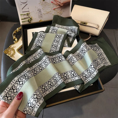 2025 Horse Print Skinny Ribbon Women Scarf Fashoin Hair Hand Wirst Folard Neck Tie Lady Headband Scrunchie Echarpe Silk Scarves