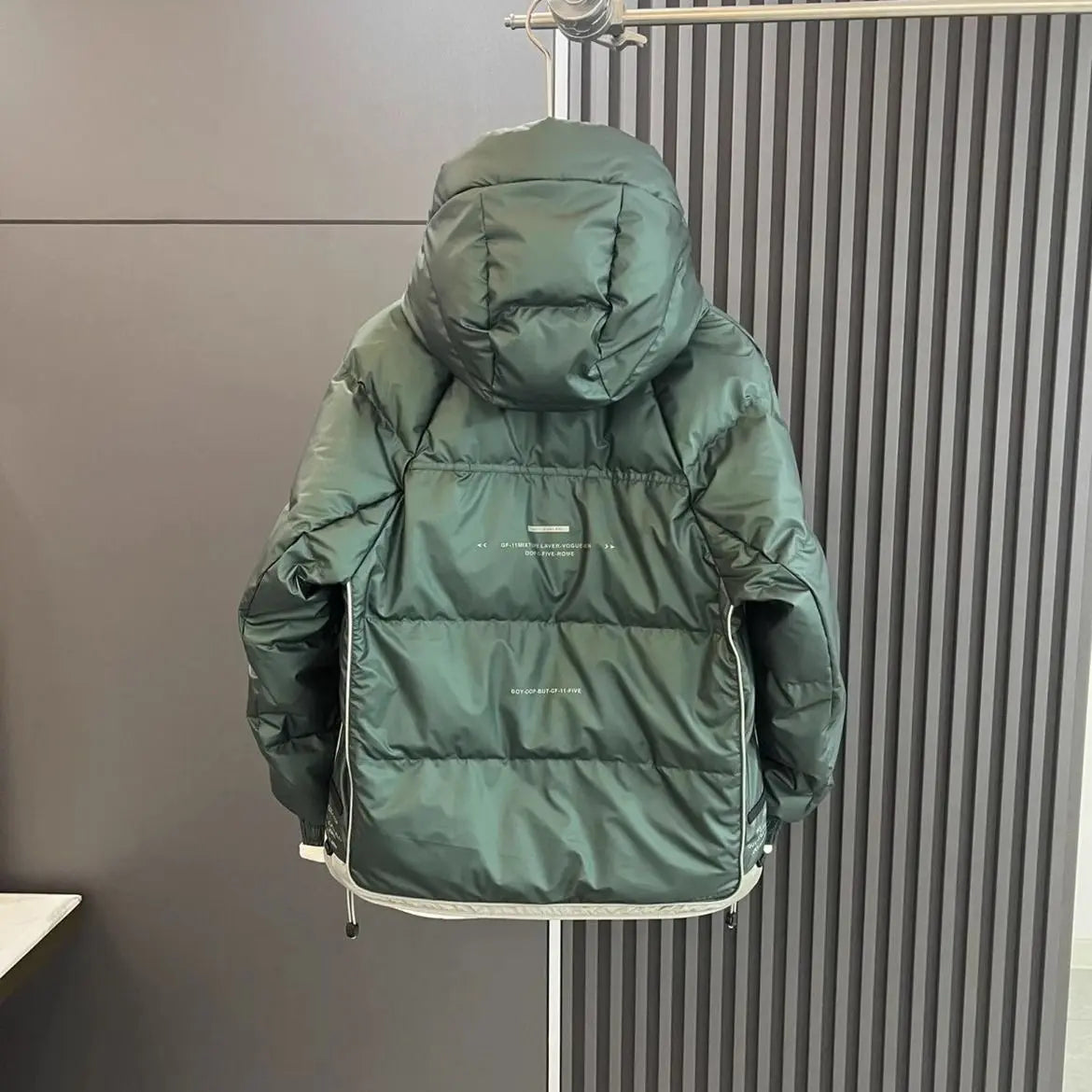 2025 Winter Thick Parkas Handsome Down Jacket Trendy High End Workwear PU Leather Top High Street Outdoor White Duck Down Coat