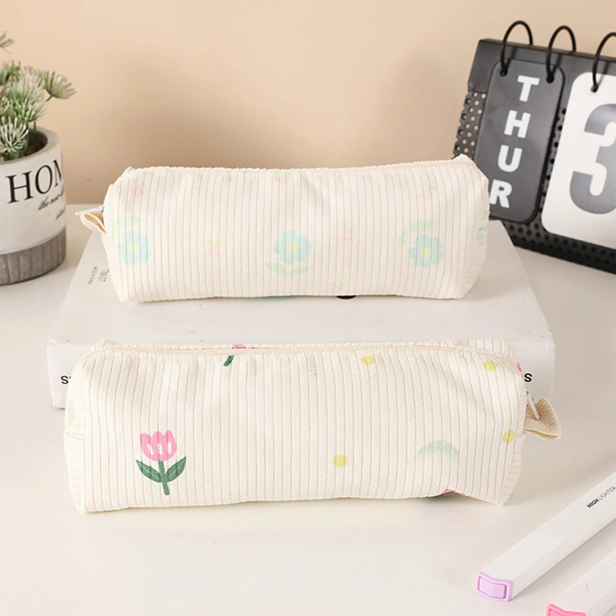 1 Pc Retro Floral Print Pencil Case, Office Desktop Finishing Storage Items Pencil Case, Small Fresh Stationery Storage Bag