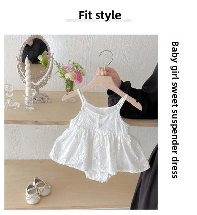 White Embroidered Suspender Bag for Baby Girl, Summer Baby Jumpsuit, Sleeveless Newborn Full Moon Princess Dress