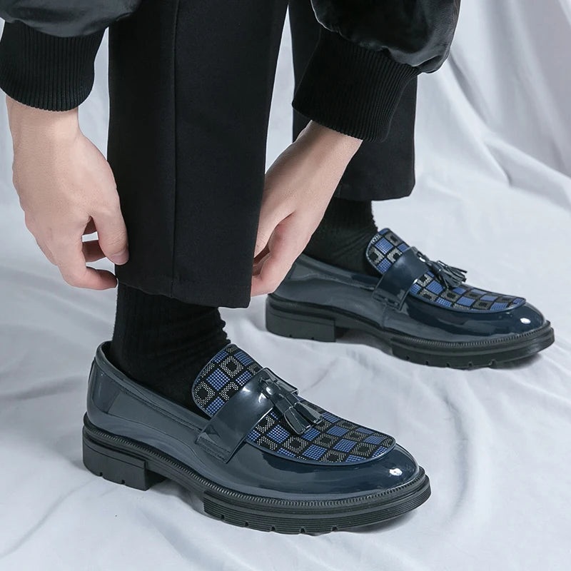Fashion Brand Spring Tassel Patent Leather Glossy Men's Leather Shoes Business Dress Shoes New Comfortable Groom Wedding Shoes