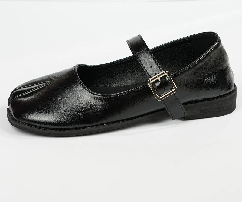 Women Flat Women's Square Toe Retro Single Shoes One Word Buckle Shallow Mouth Mary Jane Shoes Split Toe Shoes Sandals