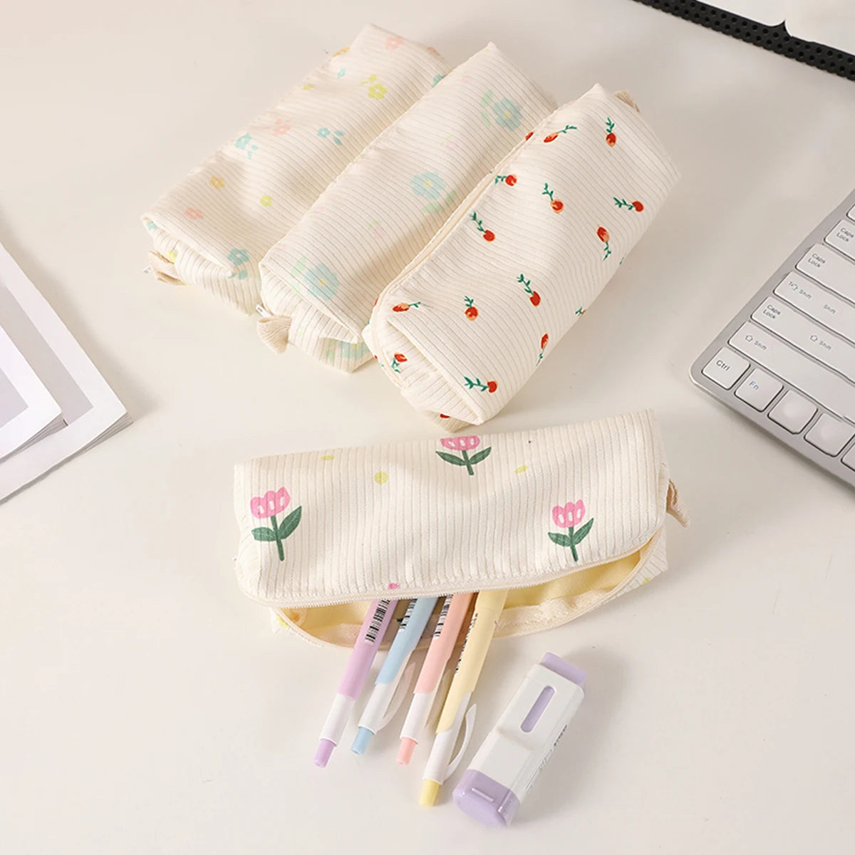 1 Pc Retro Floral Print Pencil Case, Office Desktop Finishing Storage Items Pencil Case, Small Fresh Stationery Storage Bag