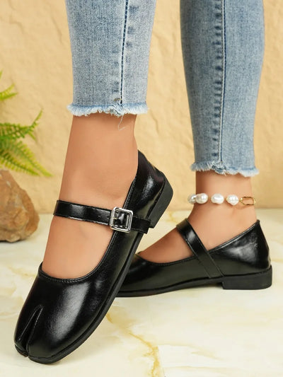 Women Flat Women's Square Toe Retro Single Shoes One Word Buckle Shallow Mouth Mary Jane Shoes Split Toe Shoes Sandals