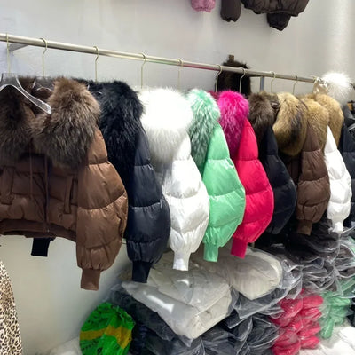Fashionable Women's Winter Down Jacket Cropped Fox Fur Collar High End 90% White Duck Feather Coat Thick Long Sleeves