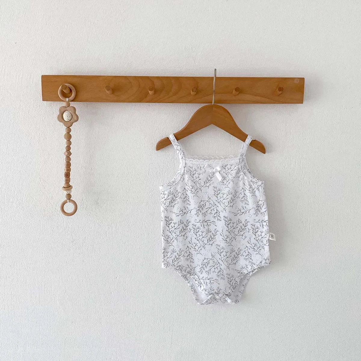 0-2 Years Old Baby Girls Jumpsuit Summer Thin Infant Romper Cotton Floral Prints Baby Sling Clothes