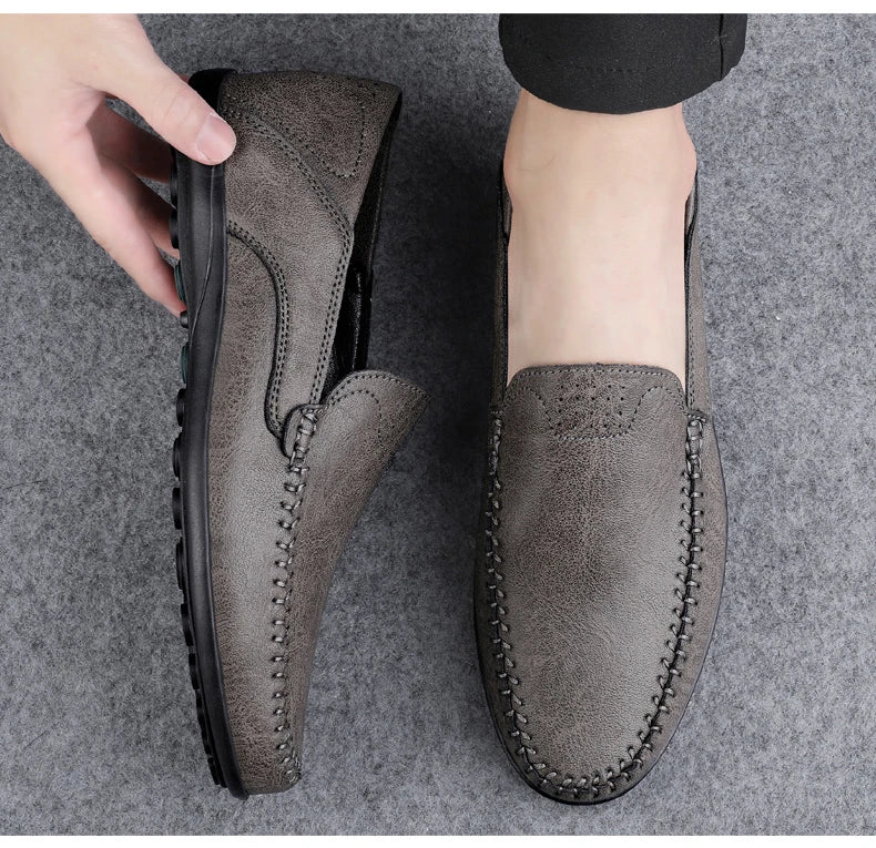 2023 Genuine Leather Mens Loafers Moccasins Shoes Designer Men Casual Handmade Formal Slip on Male Boat Shoes Zapatillas Hombre