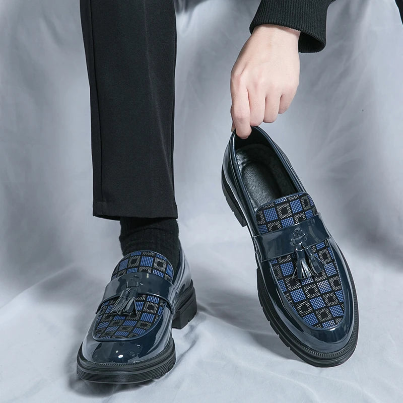 Fashion Brand Spring Tassel Patent Leather Glossy Men's Leather Shoes Business Dress Shoes New Comfortable Groom Wedding Shoes