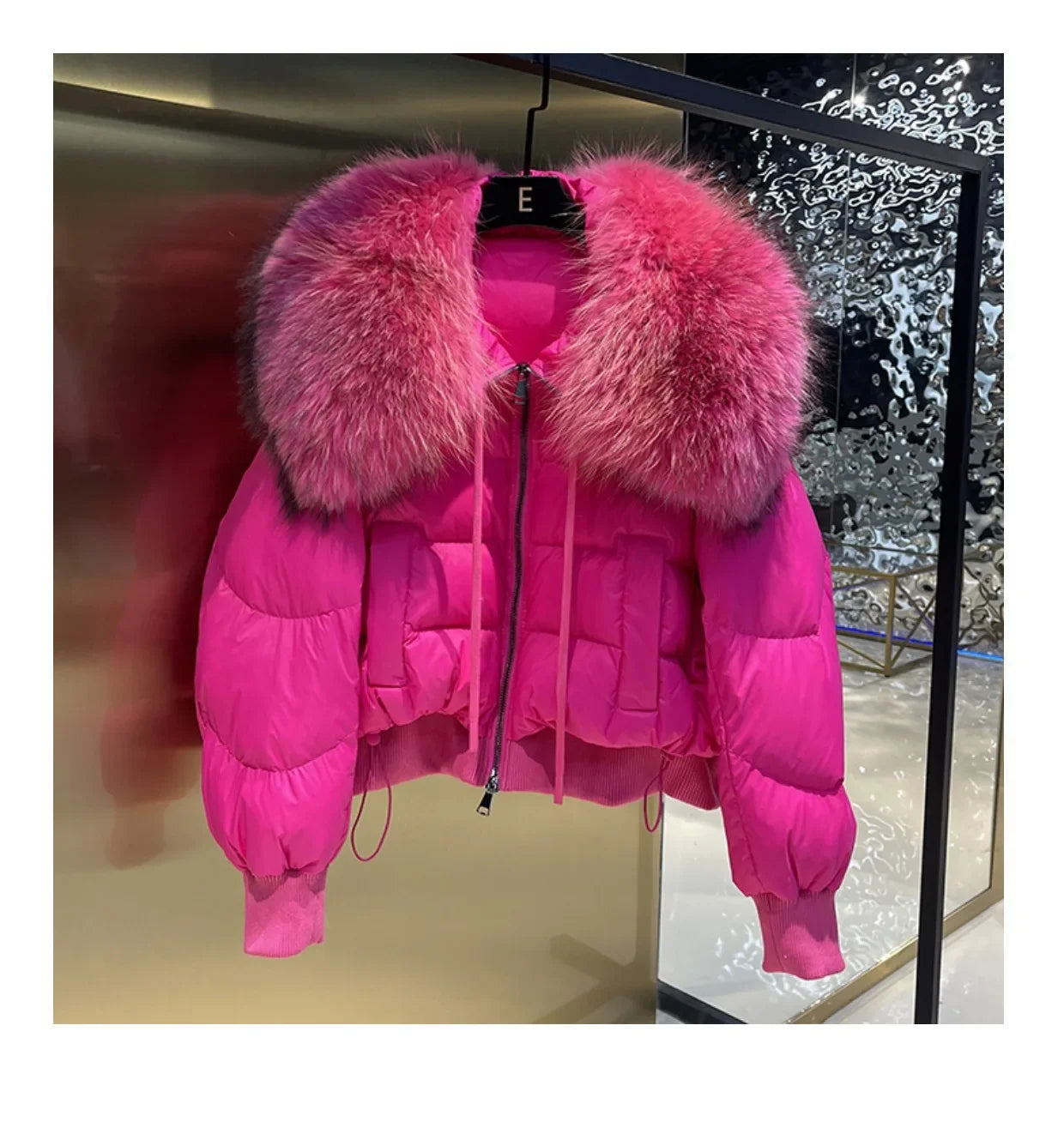 Fashionable Women's Winter Down Jacket Cropped Fox Fur Collar High End 90% White Duck Feather Coat Thick Long Sleeves