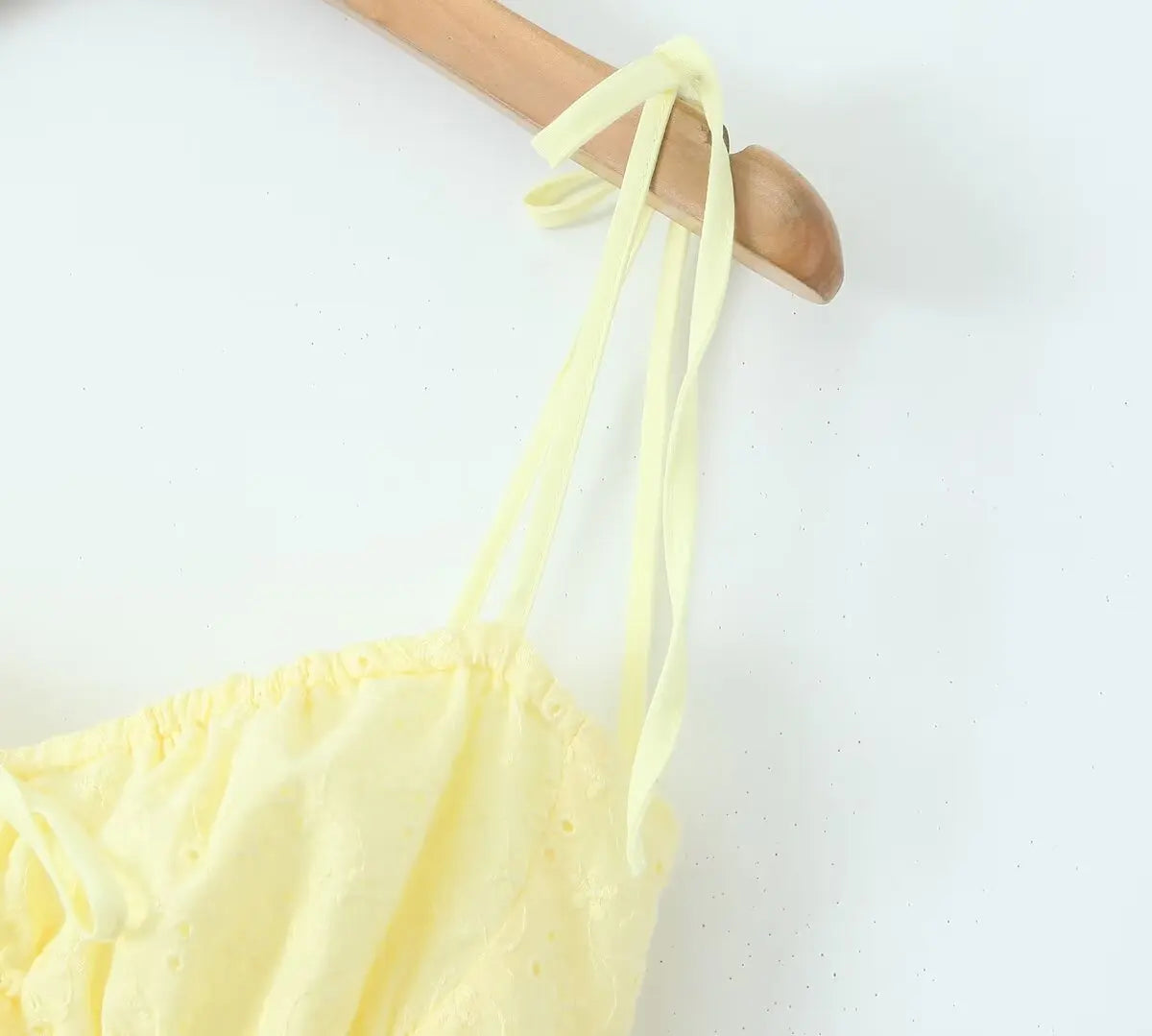 2024 Sexy Yellow Hollow out Embroidery Lace Cotton Corset Style Bow Sling Dress Women Low Waist Ball Gown Swing Mini Party Robe