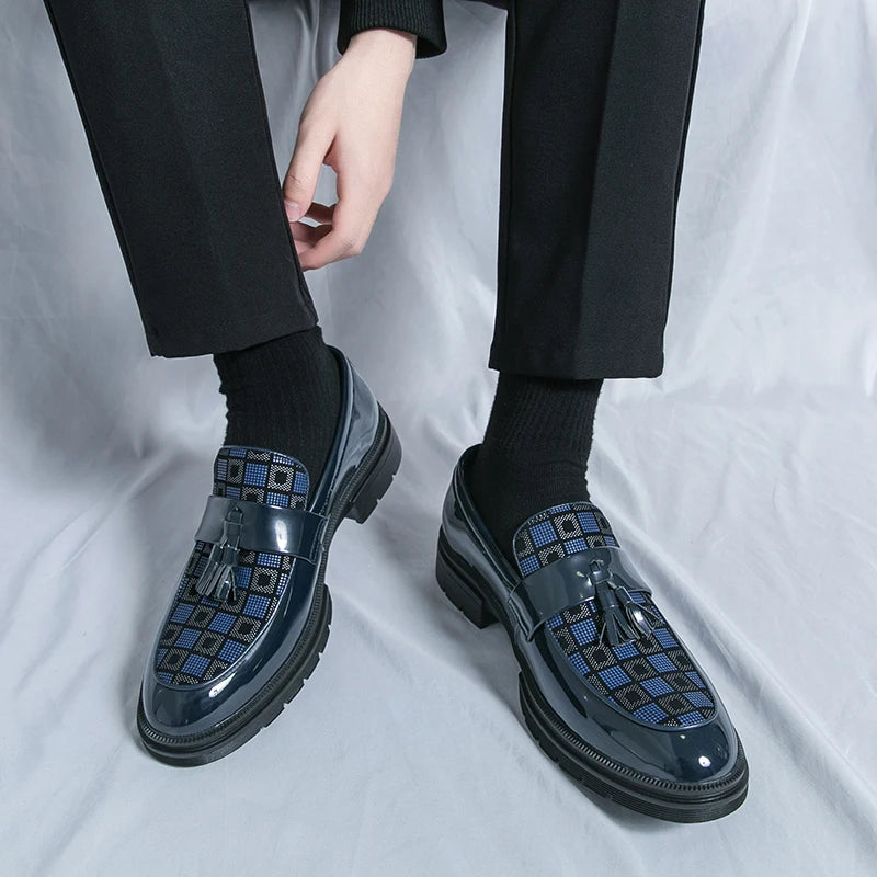 Fashion Brand Spring Tassel Patent Leather Glossy Men's Leather Shoes Business Dress Shoes New Comfortable Groom Wedding Shoes