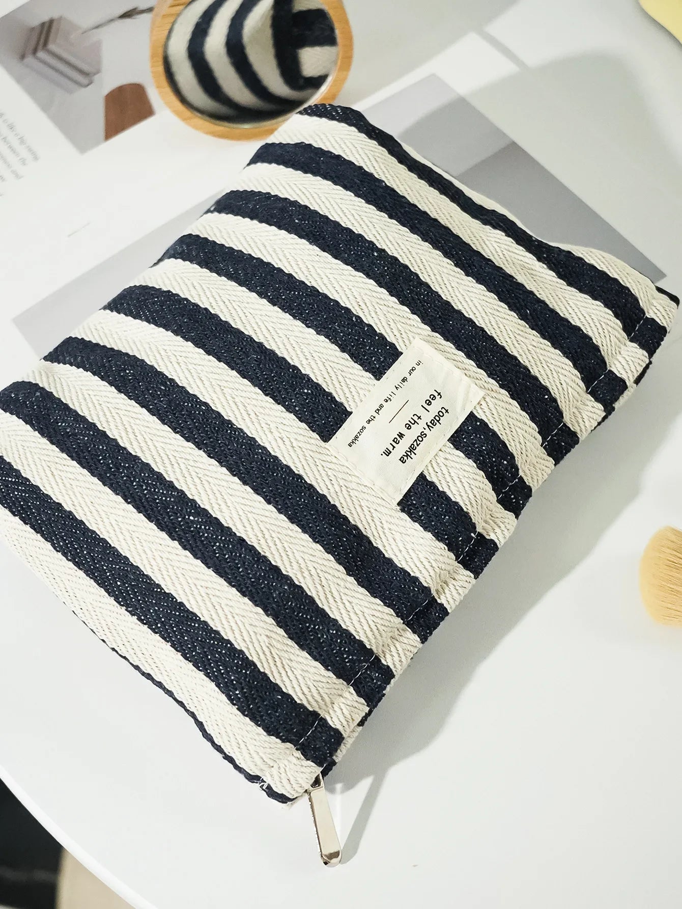 Women Waterproof Cosmetic Bag Storage Vertical Stripe Cosmetic Bag Makeup Case Travelling Pouch For Ladies Pencil Case