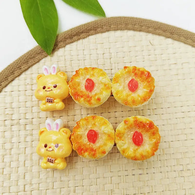 Cute Bread Bear Hair Clip Sweet Bangs Clip for Girls Fashion BB Clips Cartoon Side Clips Cards Headwear Women Lovely Accessories