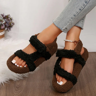 Lightweight Comfortable Sandals Woman Winter Warm Plush Sandals Ladies Brand Design Thick Sole Teddy Fur Outdoor Slipper Shoes