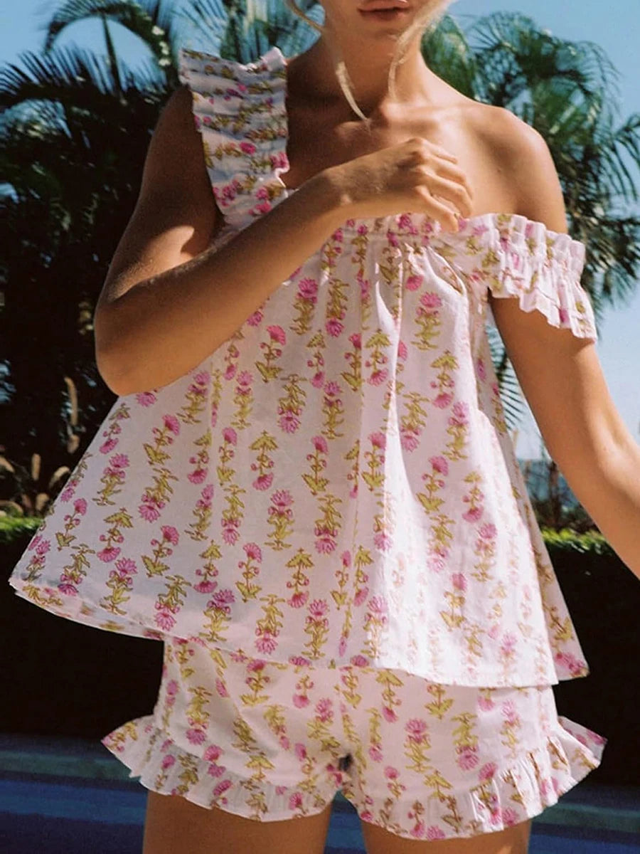 2-Piece Outfits Women Floral Print Summer Set Square Neck Flutter Sleeve Loose Tank Tops Ruffled Shorts