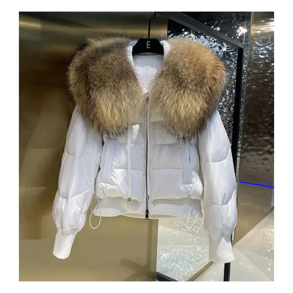 Fashionable Women's Winter Down Jacket Cropped Fox Fur Collar High End 90% White Duck Feather Coat Thick Long Sleeves