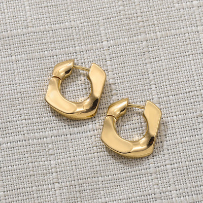 Punk Gold Color Twist Round Piercing Hoop Earrings Female Luxury CZ Crystal Geometric Ear Buckle Huggie Earrings Women Jewelry