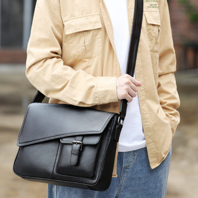 Genuine Leather Unisex Crossbody Messenger Bag - Sleek Minimalist Design with Adjustable Strap, Multiple Compartments & Metal Hardware, Black for Men & Women, Casual & Professional Use, Versatile Travel Purse | Korean Fashion