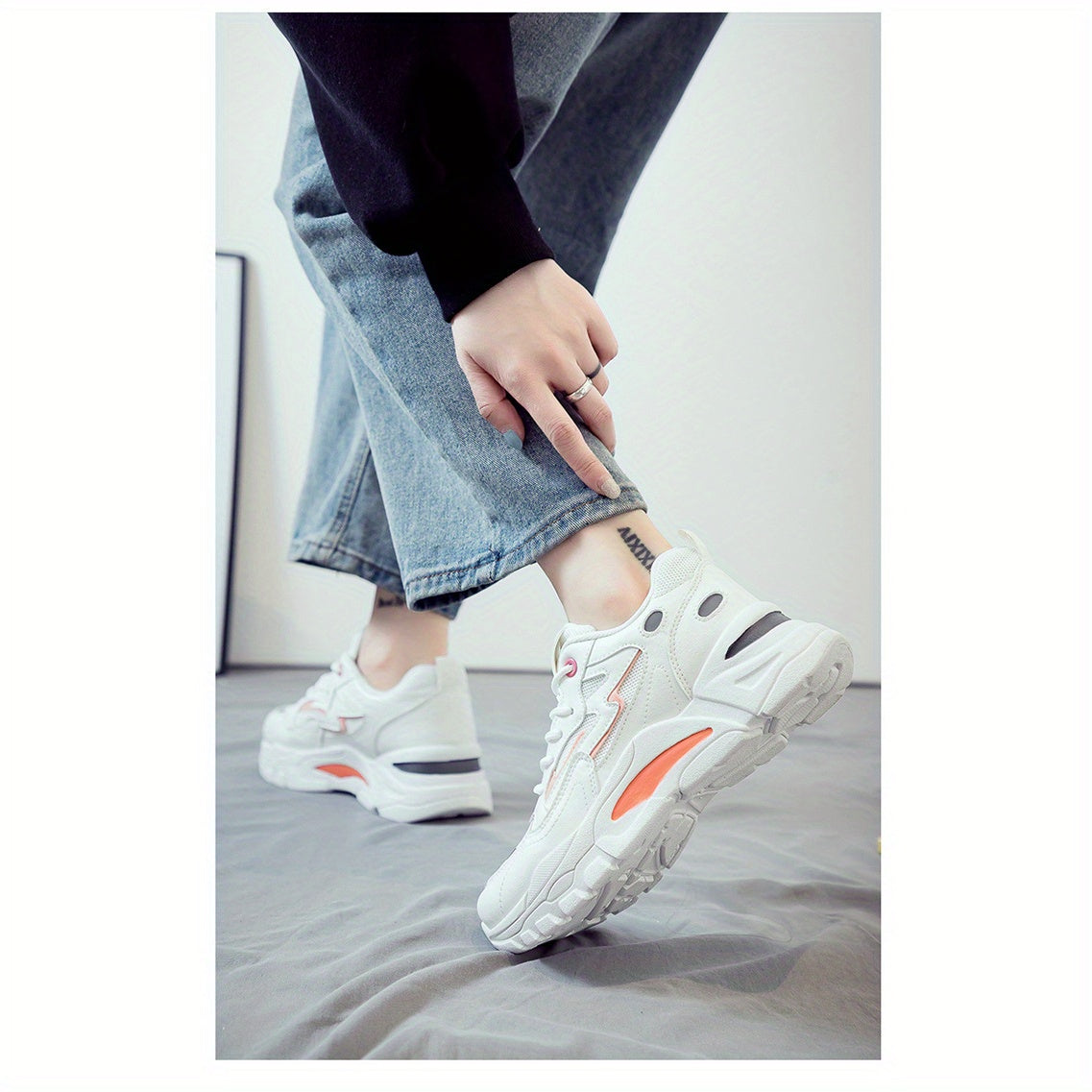 2025 New Women's Breathable Lightweight Mesh Knit Lace-Up Sports Shoes - Cushioned EVA Sole, Striped Design, Low-Top Korean Style for Running, Walking & Road Strolling - All-Season Minimalist Casual Sneakers, Ladies Sneakers,