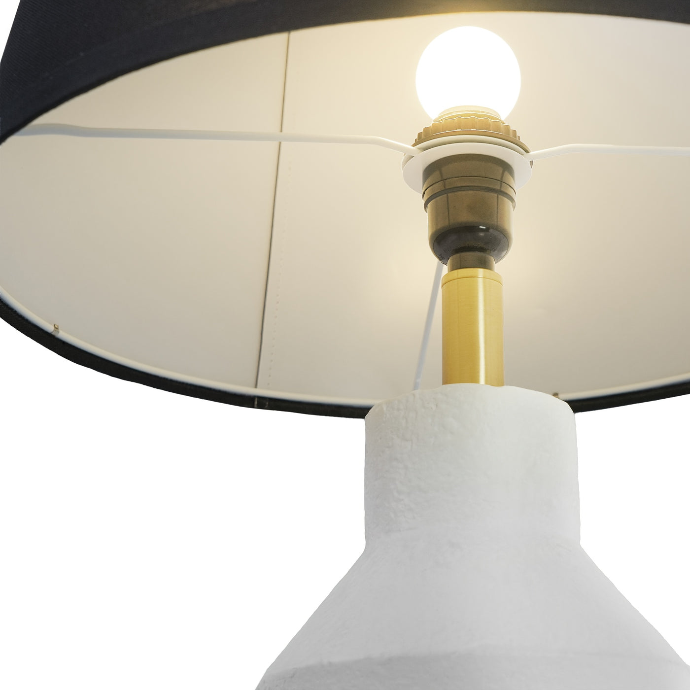 Modern Farmhouse Table Lamp with White Cement Base & Black Linen Shade - Rustic Single Bedside Lamp with Switch, Sturdy for Bedroom, Living Room, Office - Compatible with E27 (Bulb Not Included) - Ideal Housewarming Gift, Min