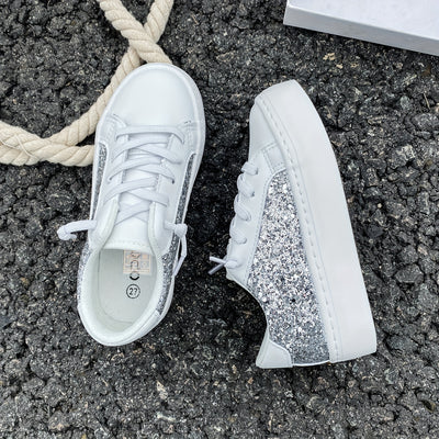 Different Shoe Sizes Have Different Numbers Of Eyelets. White Canvas Shoes For Babies, Mid-top Sneakers, Children's Canvas Shoes, Korean Version Of Simple Boys' And Girls' Shoes, Fashionable Low-top Casual Lace-up Track Shoes