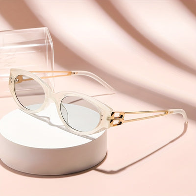 1 Pair of 2025 Fashion Cat-Eye Glasses for Women High-End Korean Slim Black Glasses Anti- Sun Visor