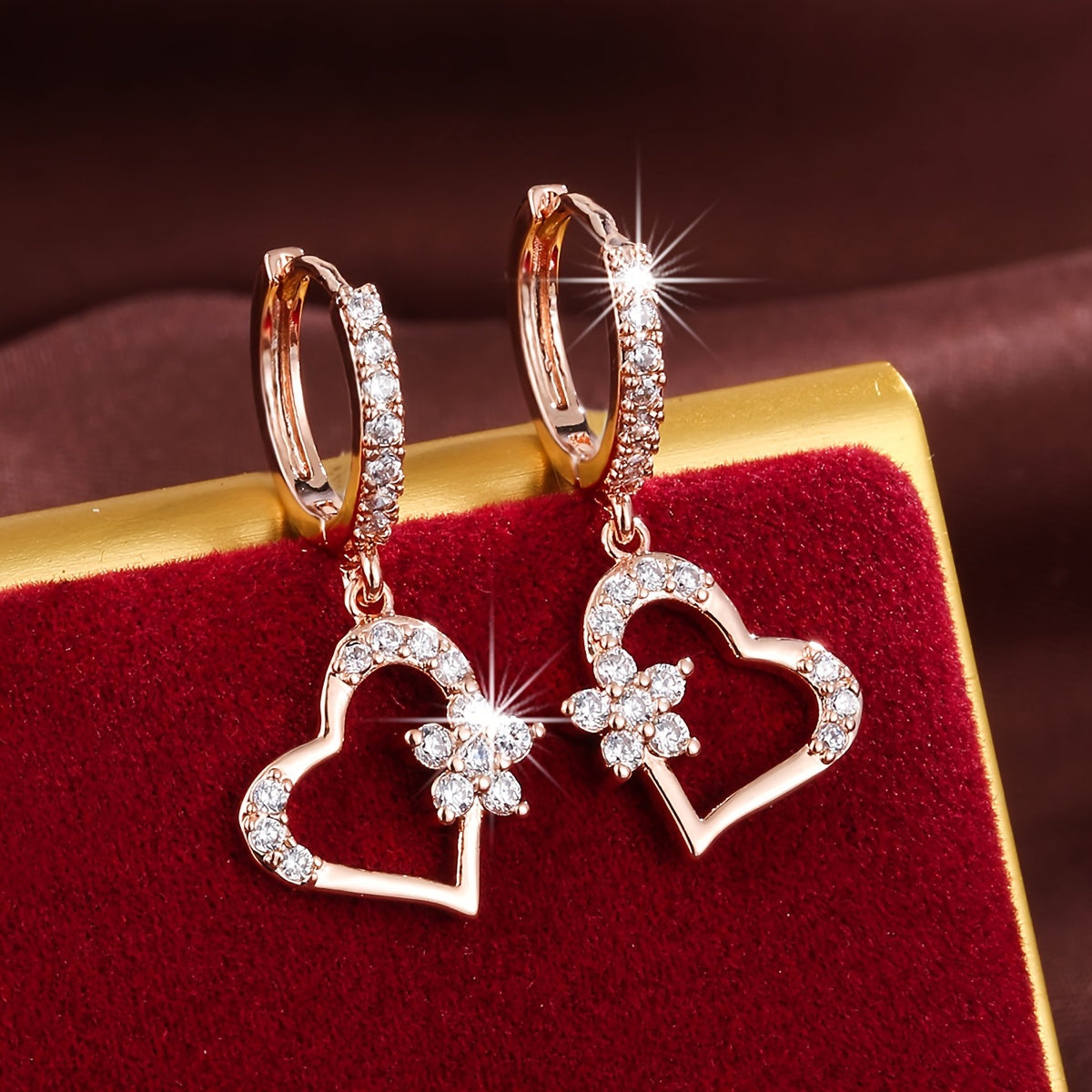 A Pair Of Delicate Korean-style Fashionable, Niche, Cute Heart-shaped Earrings, Versatile Ear Accessories.