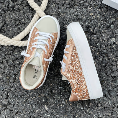 Different Shoe Sizes Have Different Numbers Of Eyelets. White Canvas Shoes For Babies, Mid-top Sneakers, Children's Canvas Shoes, Korean Version Of Simple Boys' And Girls' Shoes, Fashionable Low-top Casual Lace-up Track Shoes