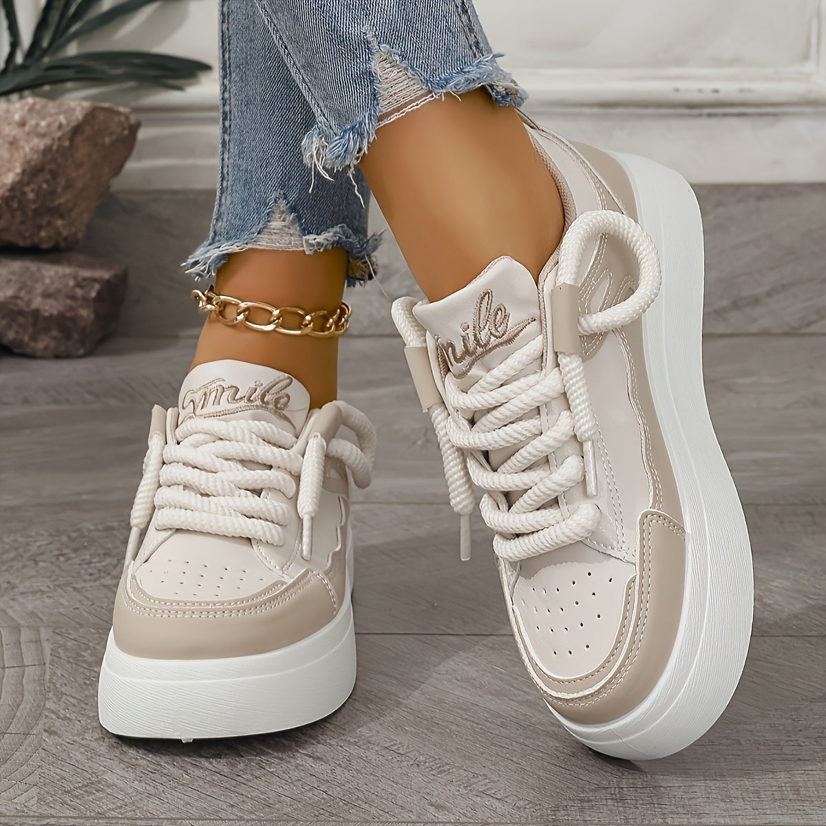Casual Sports Shoes